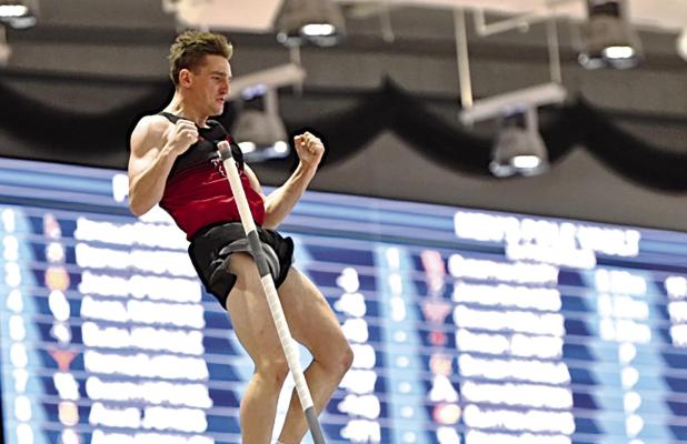 Faurot 8th in vault at indoor nationals
