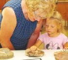 Sternberg brings fossil exhibit to SC Library