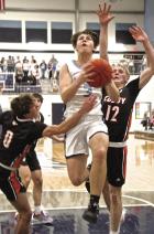 Metzger’s 20 not enough as SC nearly shocks regional’s top seed